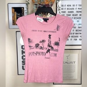 The Limited by Express Portrait on the Street Pink Tee Size XS